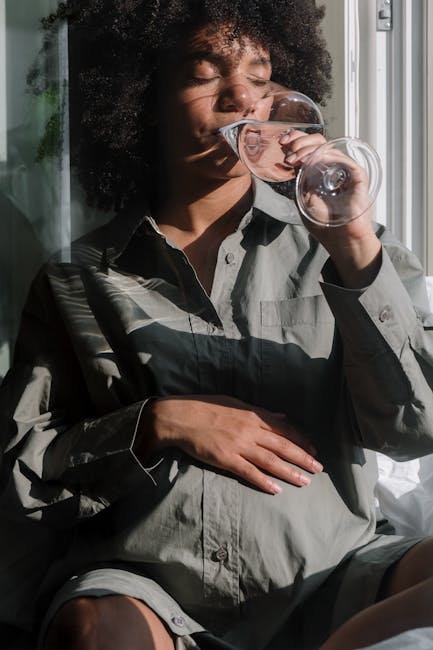 Expecting in Summer? The Most Genius Heat Hacks for Pregnant Moms